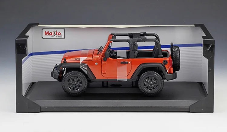 Jeep Wrangler Sahara 2004 in scala 1:18 