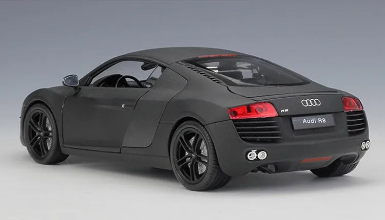 1:24 Audi 2006 R8 Die Cast Model Car