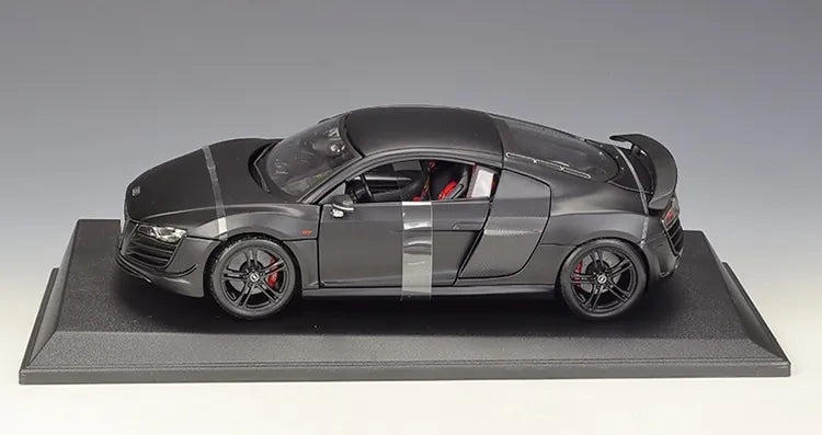 1:18 Audi 2006 R8 GT Die Cast Model Car