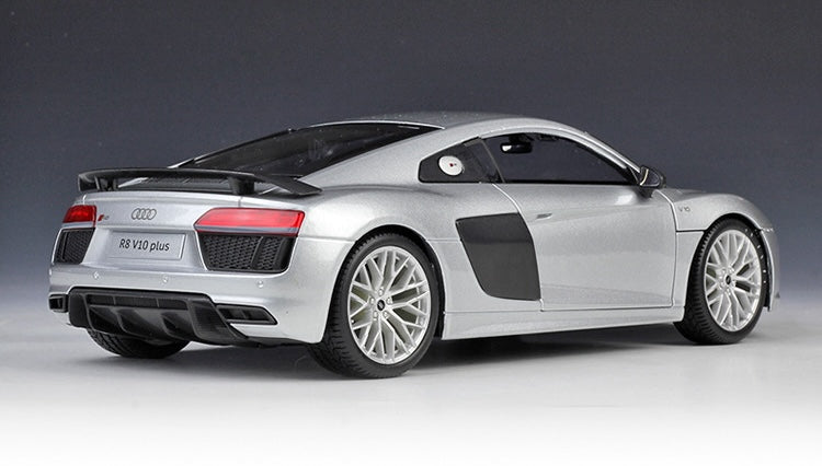 1:18 Audi 2015 R8 Type 4S Die Cast Model Car