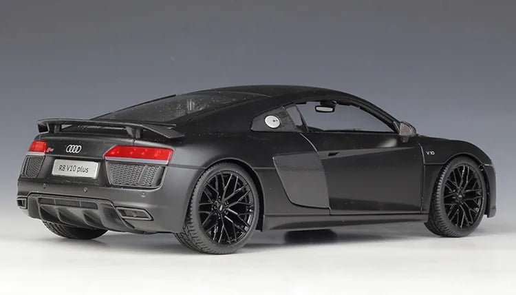 1:18 Audi R8 Type 4S 2015 