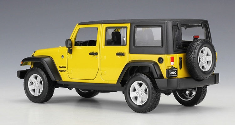 1:24 Jeep 2015 Wrangler Unlimited Die Cast Model Car