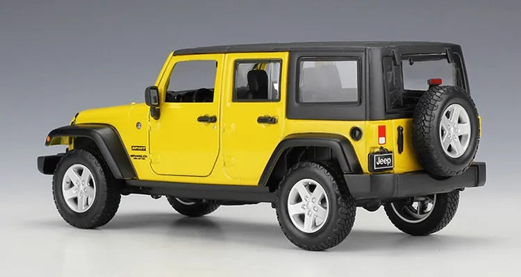 Jeep Wrangler Unlimited 2015 à l'échelle 1:24 