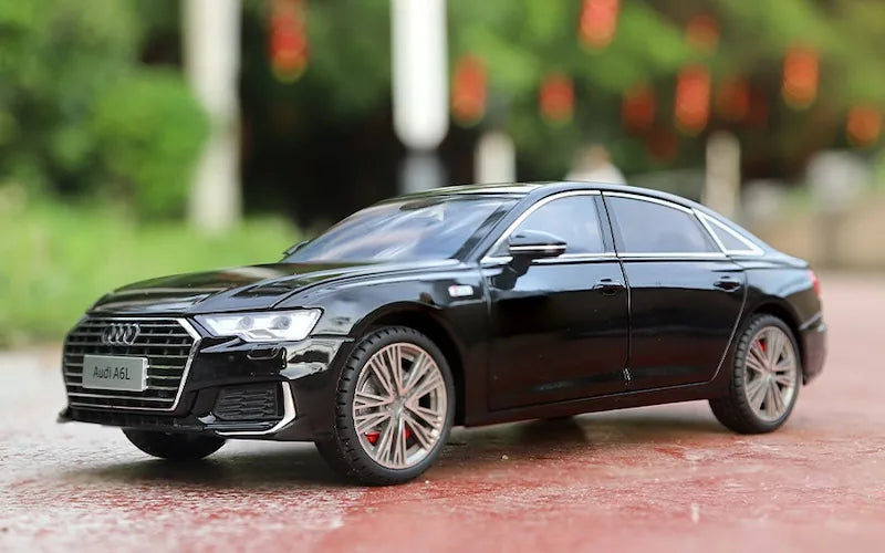 1:18 Audi 2018 A6L C8 Die Cast Model Car