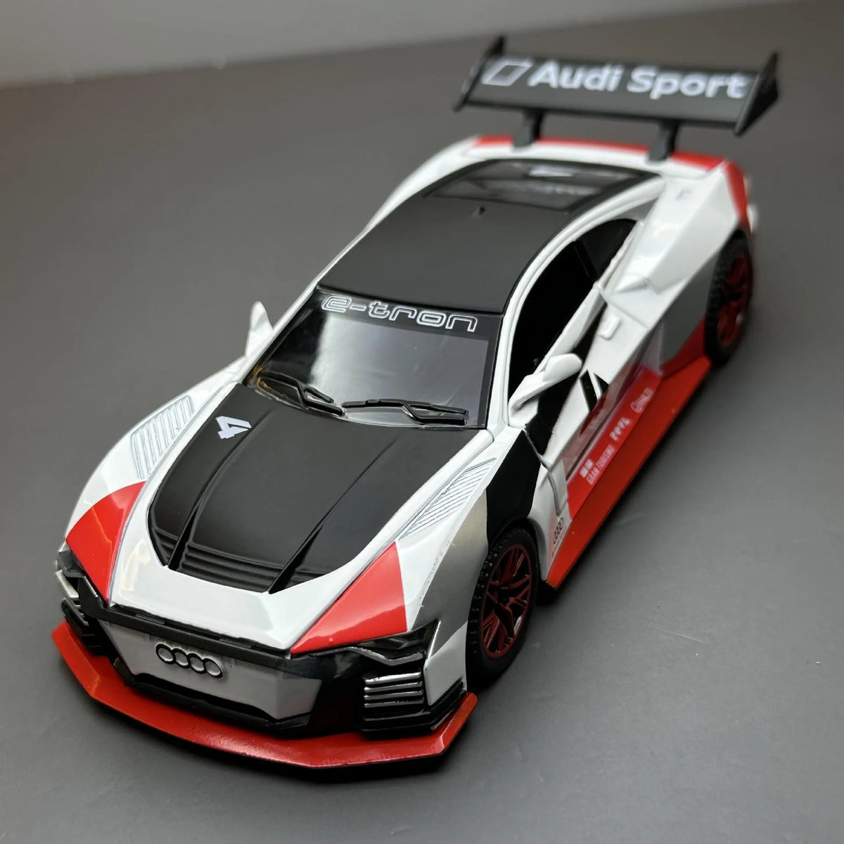 1:32 Audi 2018 E-Tron Vision GT