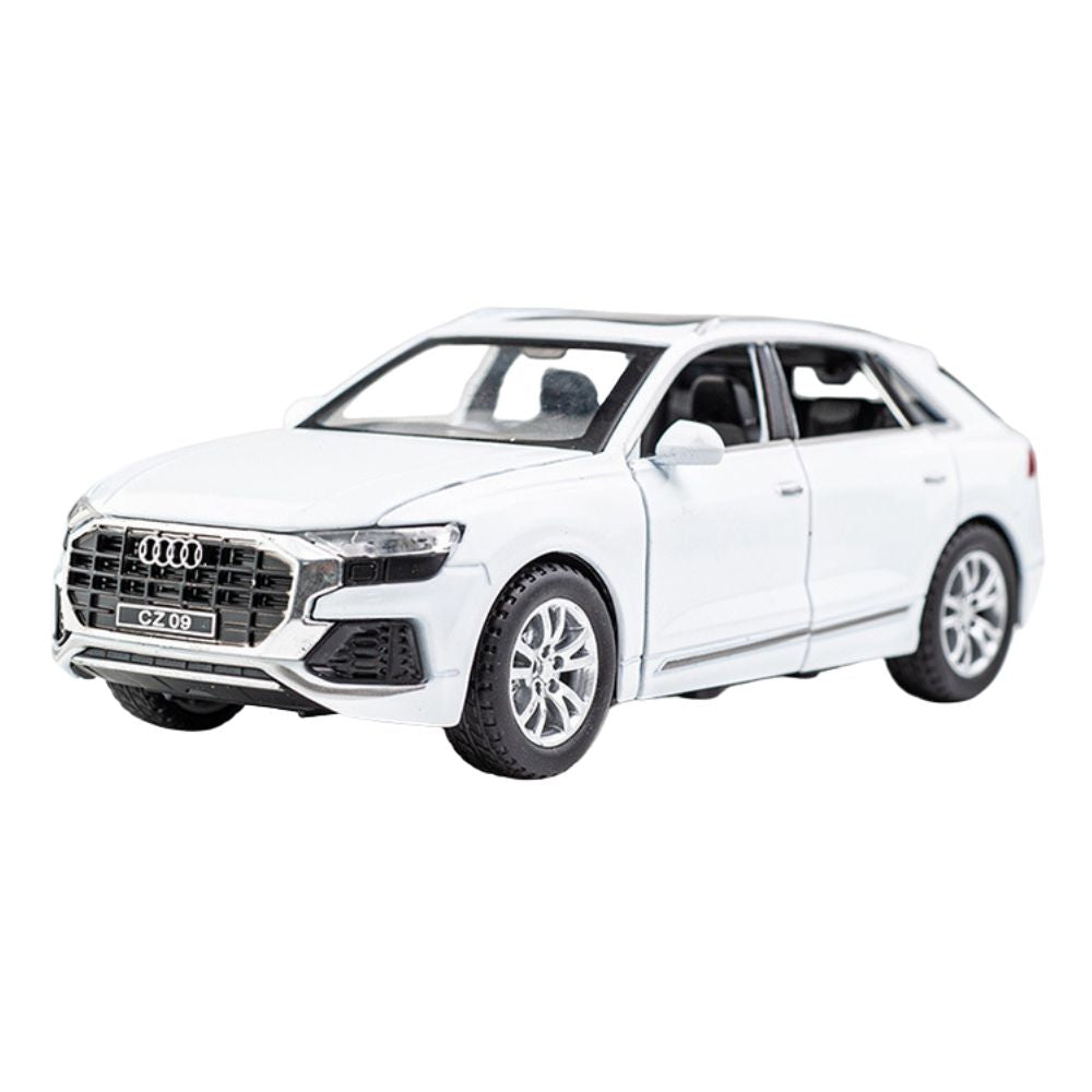 1:32 Audi 2018 Q8 White Die Cast Model Car