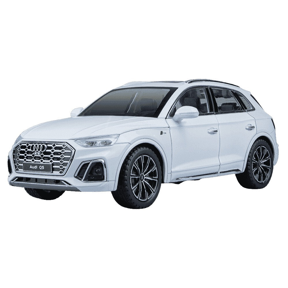 1:24 Audi 2021 Q5 White Die Cast Model Car