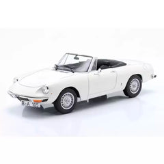 1:18 Alfa Romeo 1966 Spider Duetto