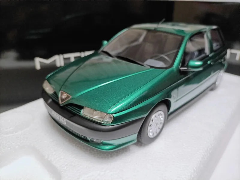 1:18 Alfa Romeo 1994 145