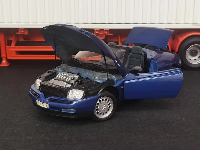 1:18 Alfa Romeo 1995 Spider (916)