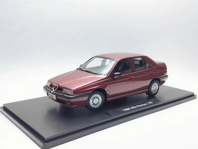 1:18 Alfa Romeo 1996 155 Red Die Cast Model Car