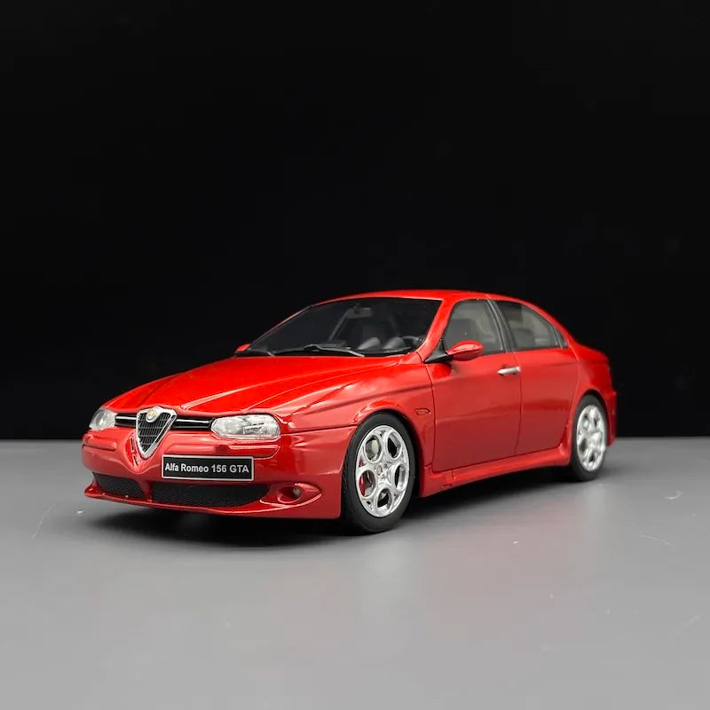 1:18 Alfa Romeo 2002 156 GTA