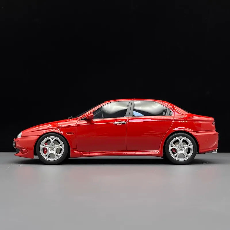 1:18 Alfa Romeo 2002 156 GTA