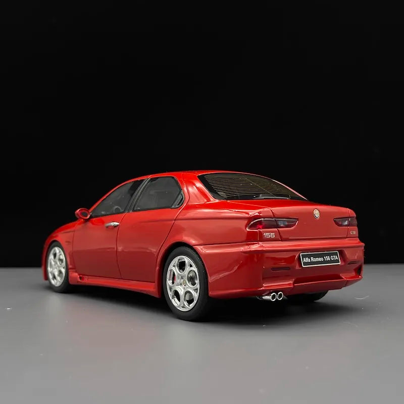 1:18 Alfa Romeo 2002 156 GTA