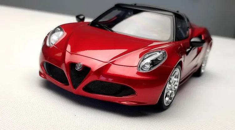 1:18 Alfa Romeo 2015 4C Spider