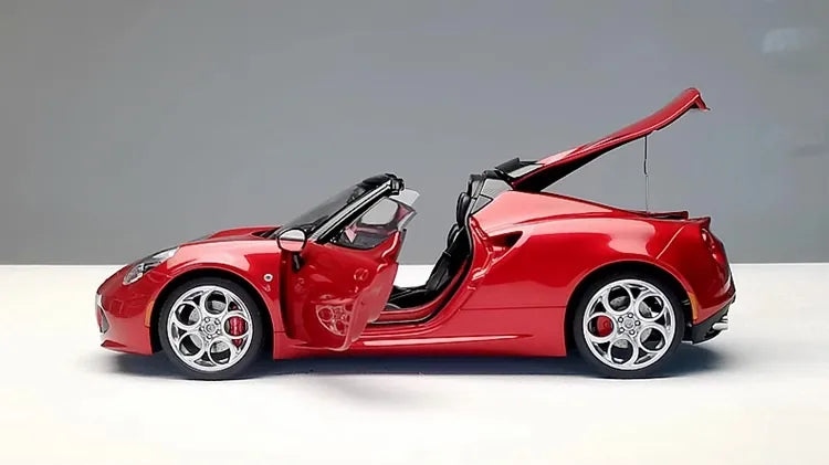 1:18 Alfa Romeo 2015 4C Spider