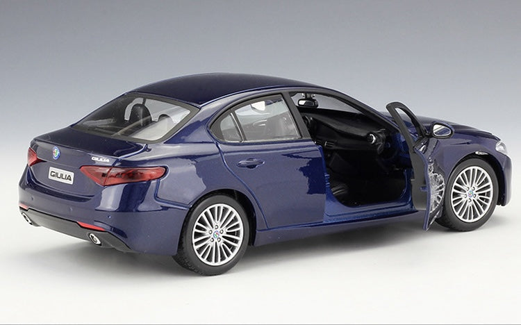 1:24 Alfa Romeo 2024 Giulia Blue Die Cast Model Car