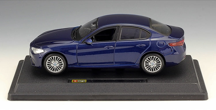 1:24 Alfa Romeo 2024 Giulia Die Cast Model Car