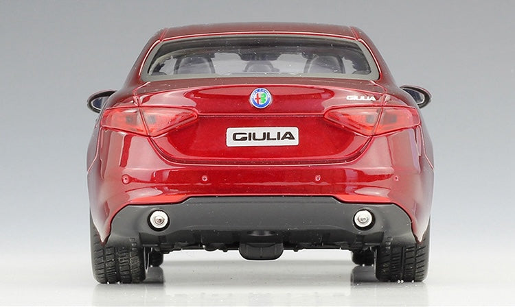 1:24 Alfa Romeo 2024 Giulia Die Cast Model Car