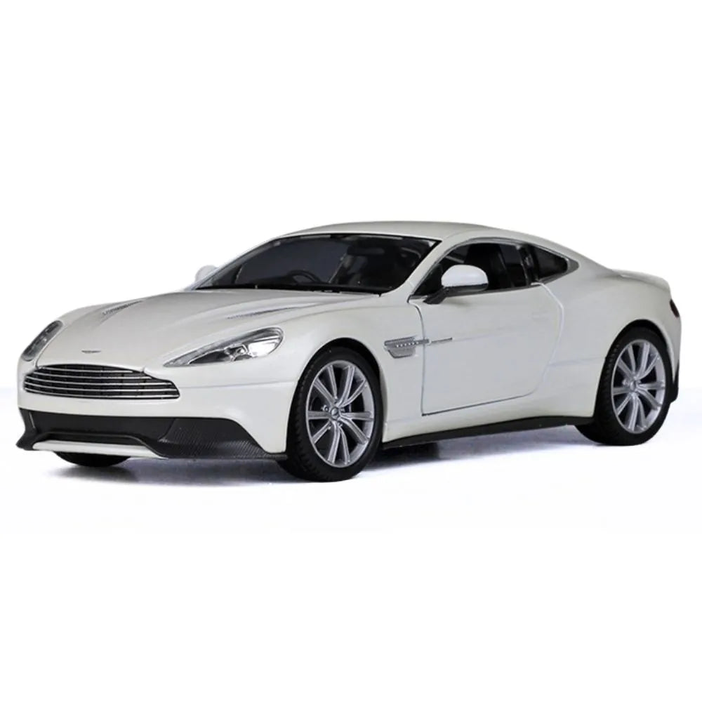 1:24 Aston Martin 2015 Vanquish