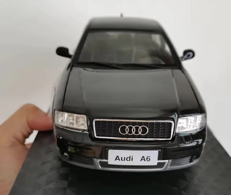 1:18 Audi 2000 A6 C5 Black Die Cast Model Car