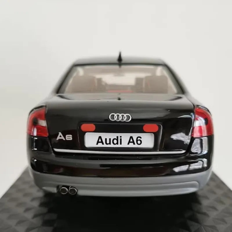 1:18 Audi 2000 A6 C5 Die Cast Model Car