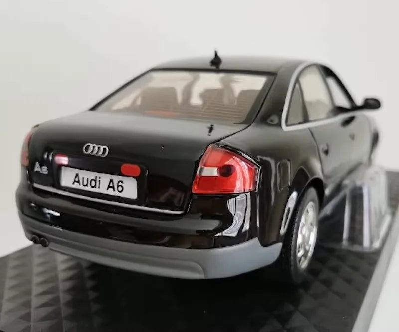 1:18 Audi 2000 A6 C5 Die Cast Model Car