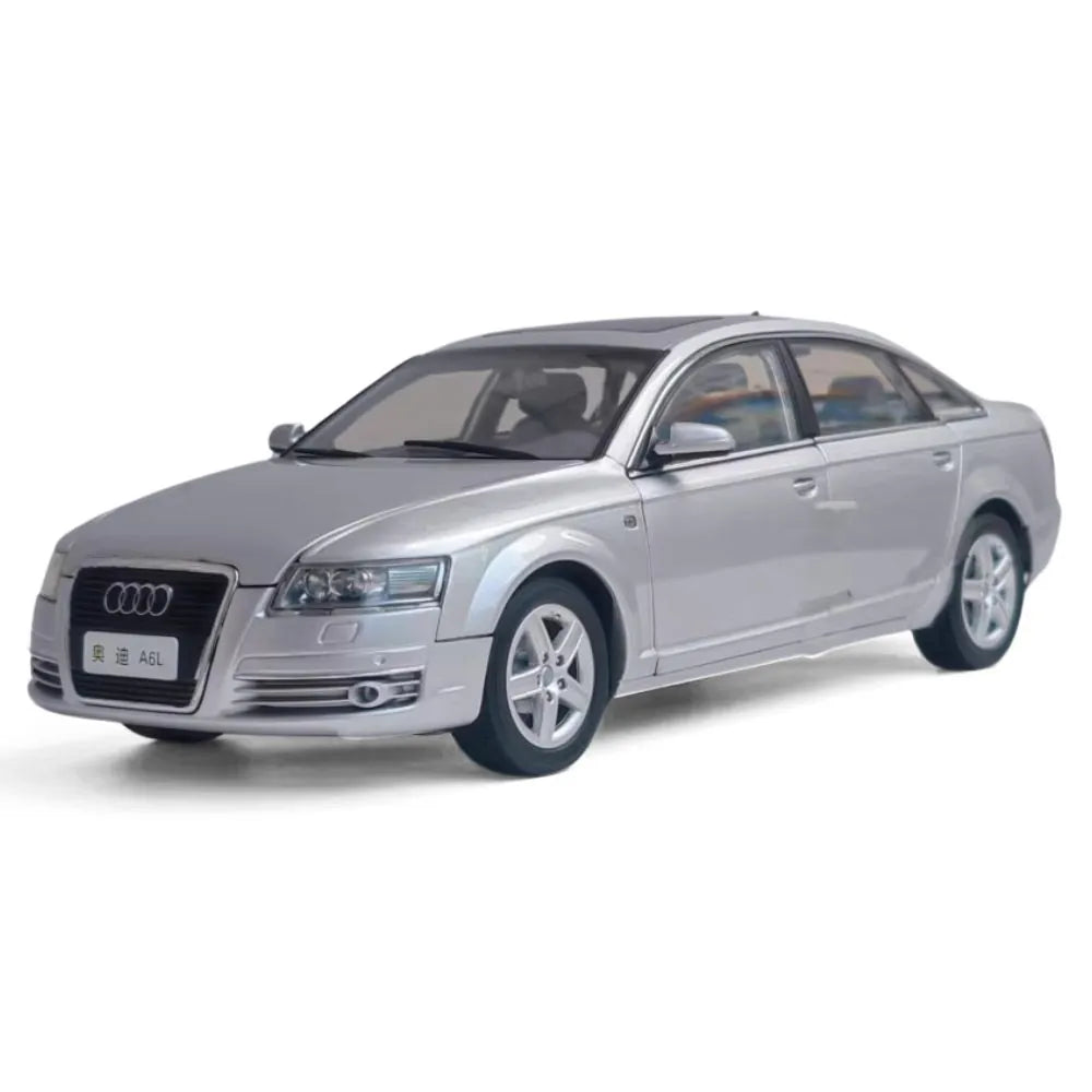 1:18 Audi 2004 A6L C6 Silver Die Cast Model Car