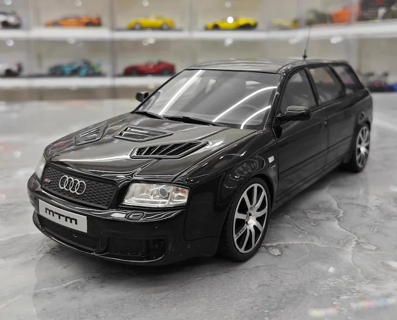 1:18 Audi 2004 RS6 C5 Avant Clubsport