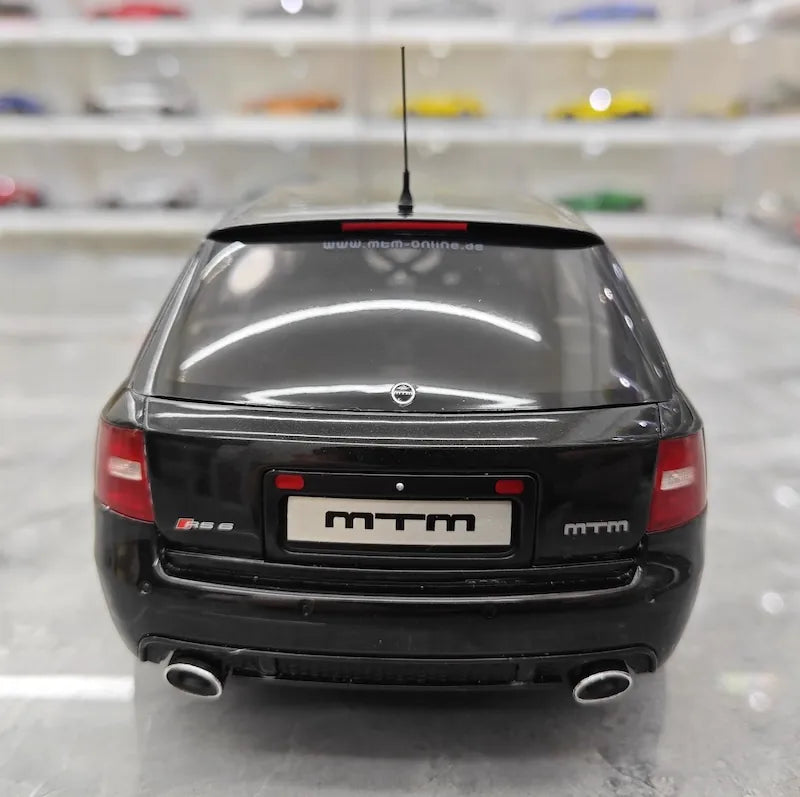 1:18 Audi 2004 RS6 C5 Avant Clubsport