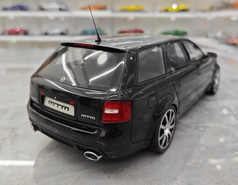 1:18 Audi 2004 RS6 C5 Avant Clubsport