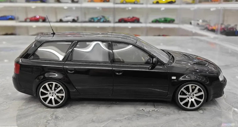 1:18 Audi 2004 RS6 C5 Avant Clubsport