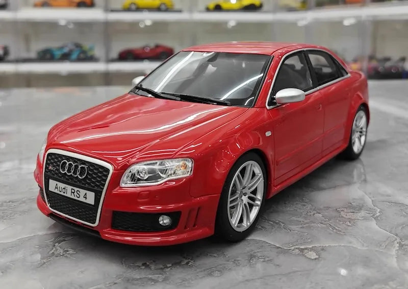 1:18 Audi 2006 RS4 B7