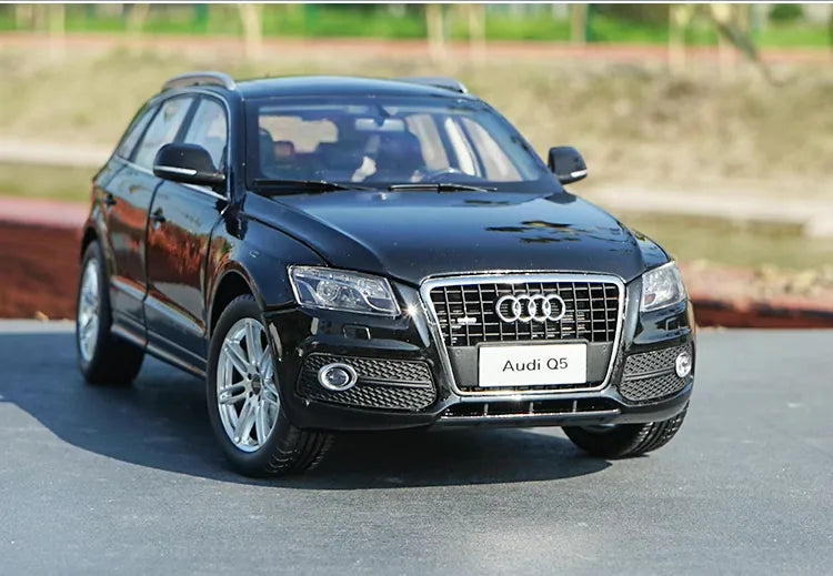 1:18 Audi Q5 2011 