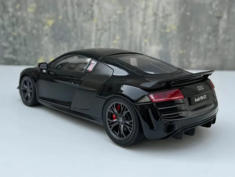 1:18 Audi 2011 R8 GT