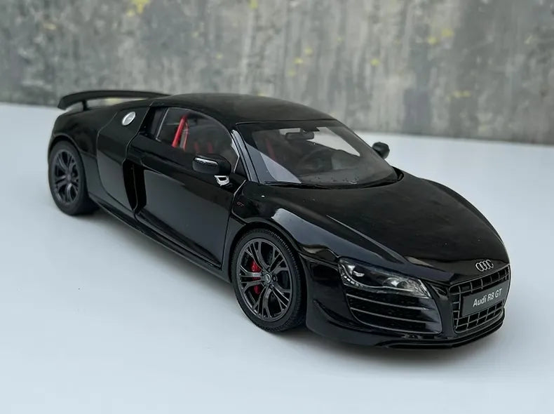 1:18 Audi 2011 R8 GT