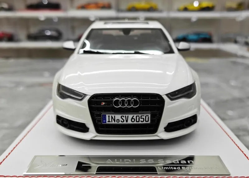 1:18 Audi 2012 S6 Sedan