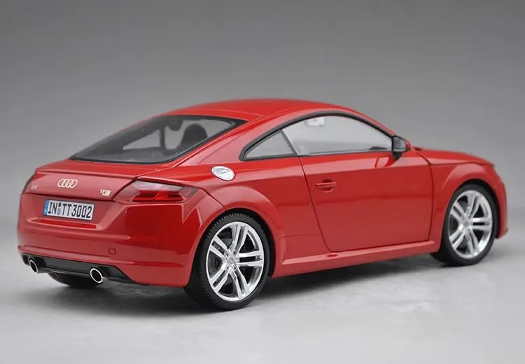 1:18 Audi 2015 TT Coupe