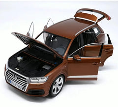 1:18 Audi 2015 Q7