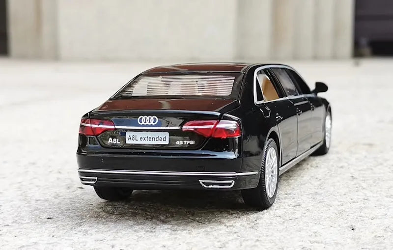 1:32 Audi 2016 A8L allongée 