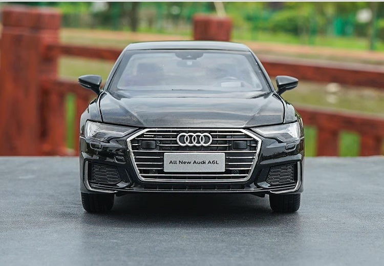 1:18 Audi 2019 A6L Die Cast Model Car