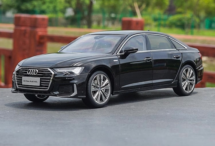 1:18 Audi 2019 A6L Die Cast Model Car