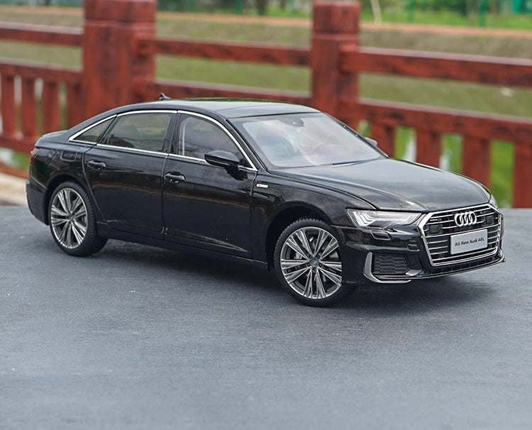 1:18 Audi 2019 A6L Die Cast Model Car