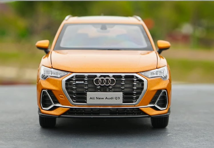 1:18 Audi 2019 Q3 Die Cast Model Car