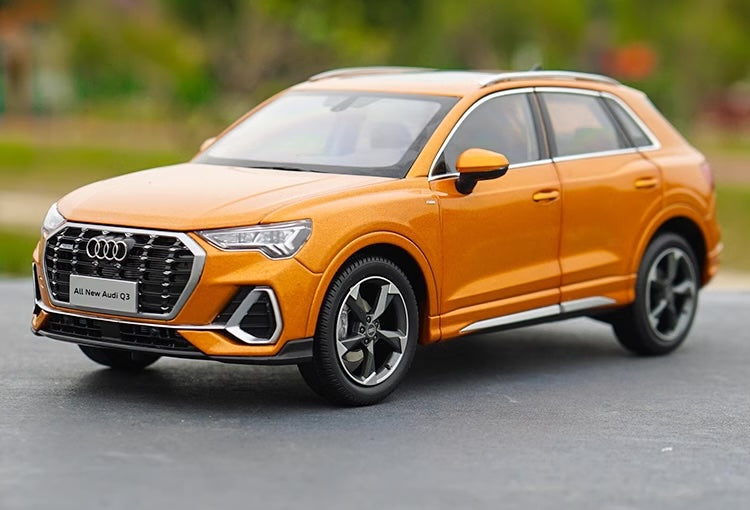 1:18 Audi 2019 Q3 Die Cast Model Car