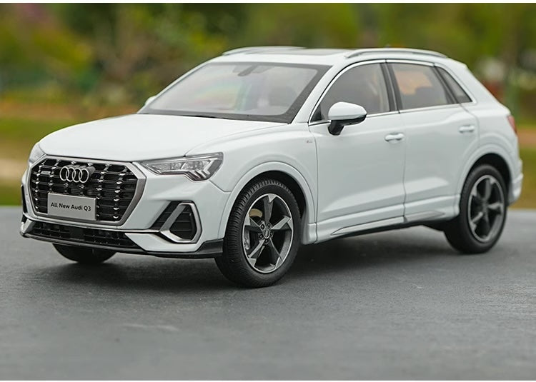 1:18 Audi 2019 Q3 Die Cast Model Car