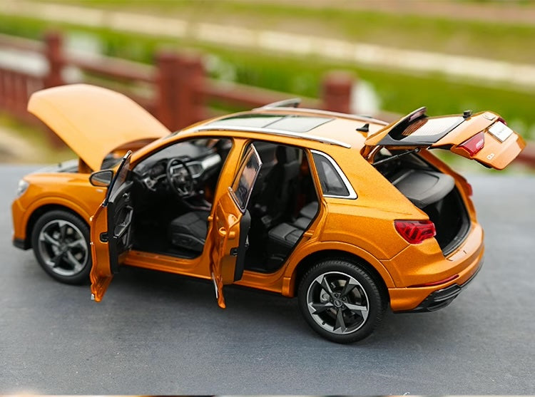 1:18 Audi 2019 Q3 Die Cast Model Car