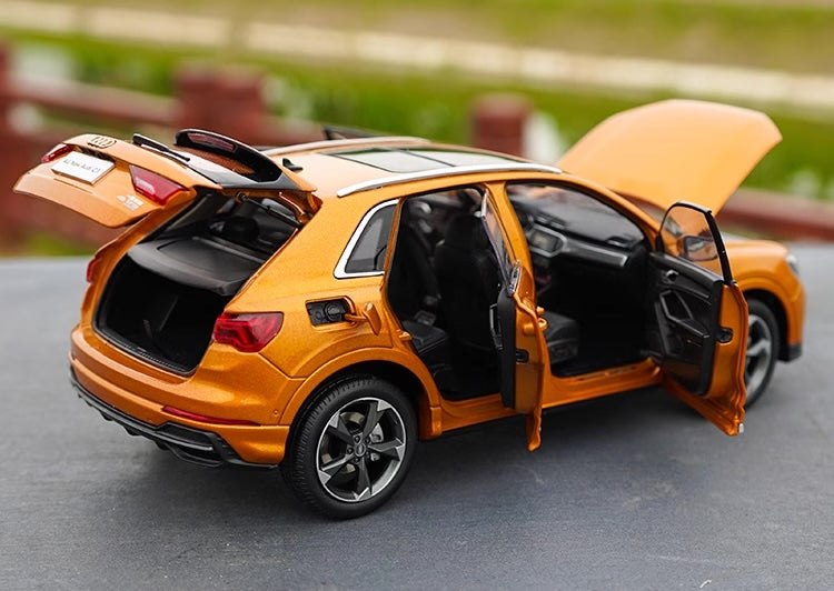 1:18 Audi 2019 Q3 Die Cast Model Car