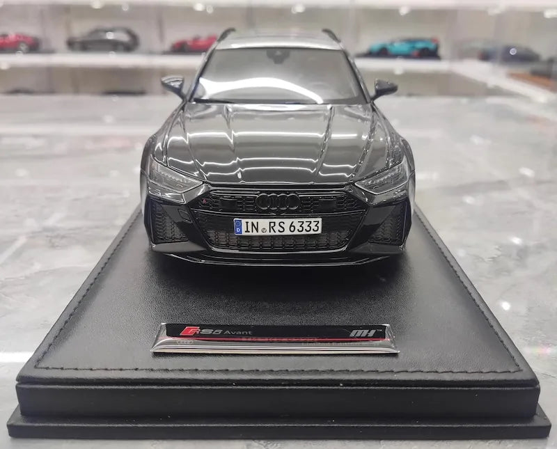 1:18 Audi 2020 RS6 Avant C8