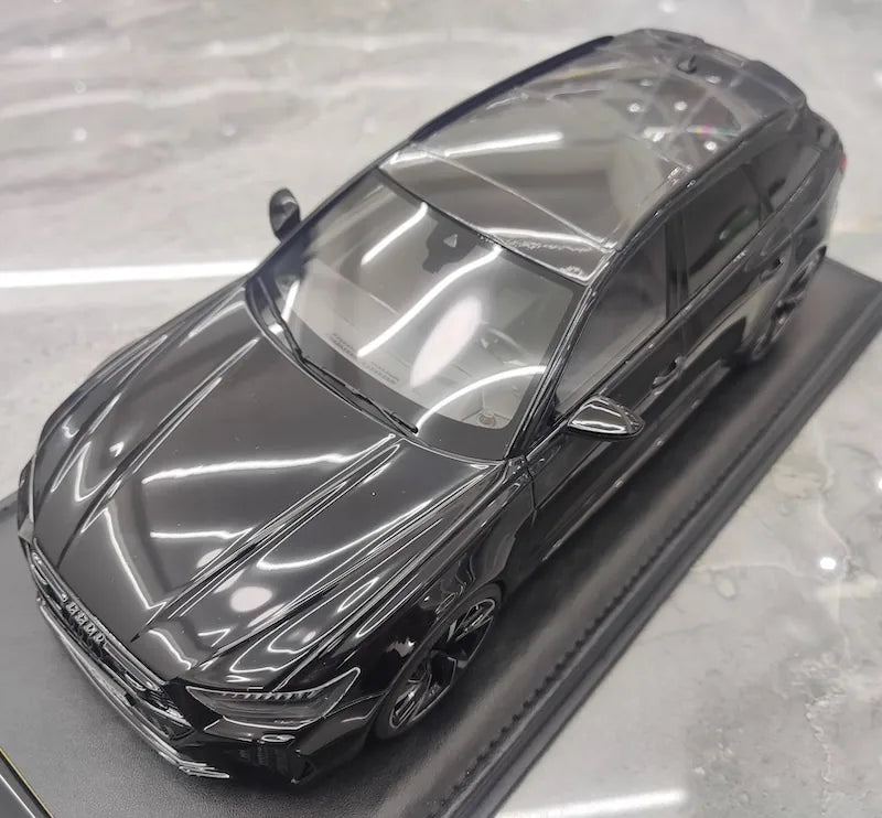 1:18 Audi 2020 RS6 Avant C8